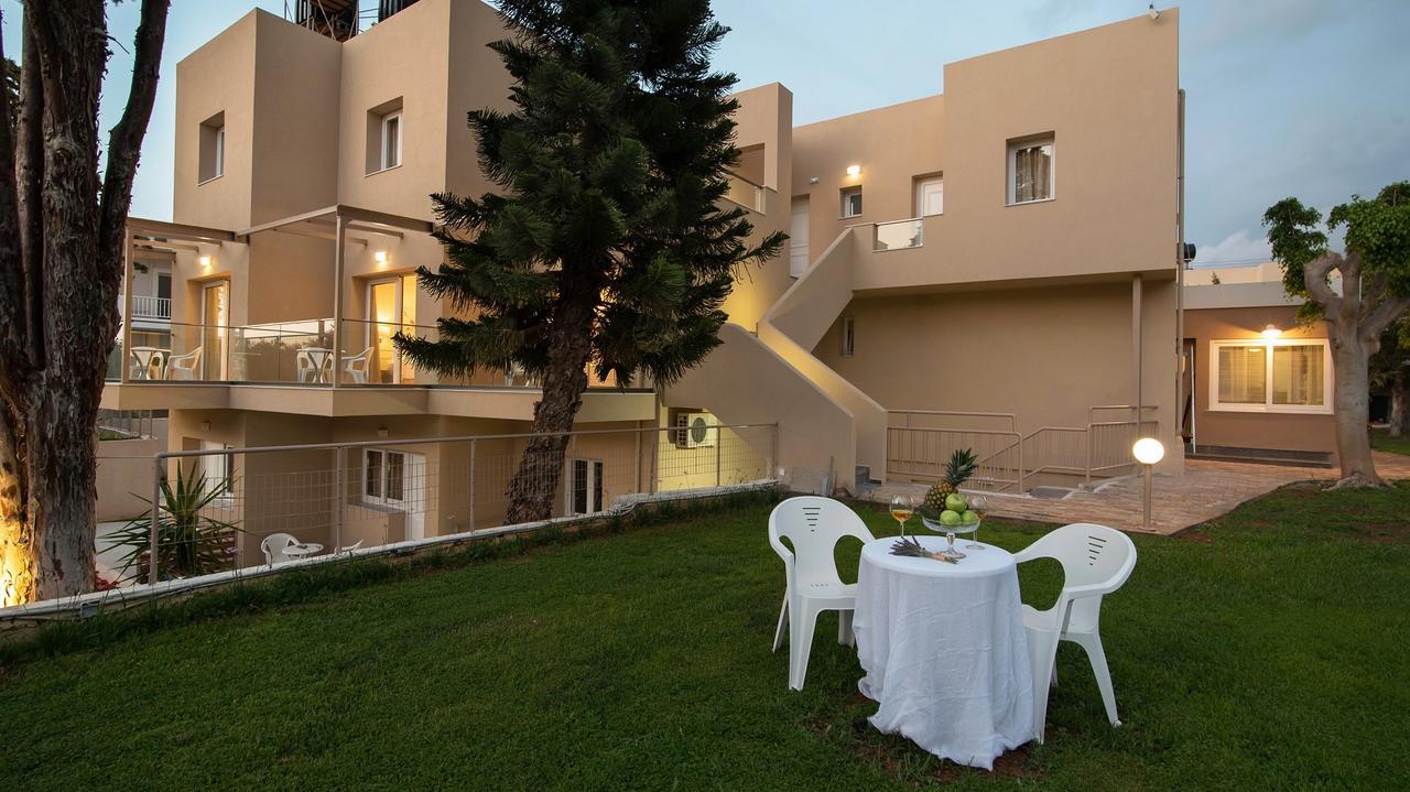 Blue Sky Apartments Малія Екстер'єр фото